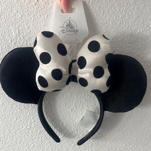Disney Black and White Polka Dot Mouse Ears Headband BRAND NEW